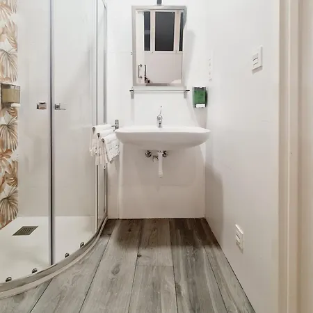 & Kitchen Irala דירה *