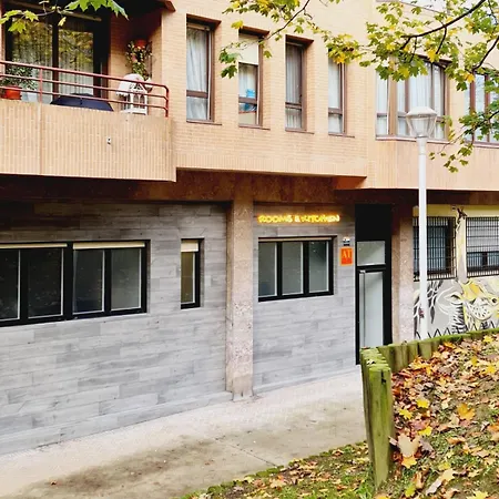 & Kitchen Irala דירה