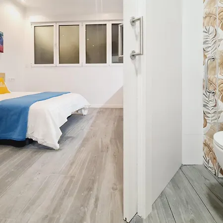 & Kitchen Irala * בילבאו